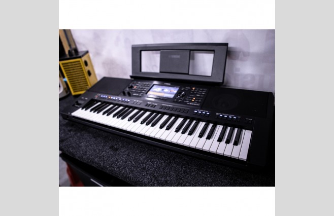 Yamaha PSR-SX900 Keyboard, Used (SN:GENUKB) - Image 5